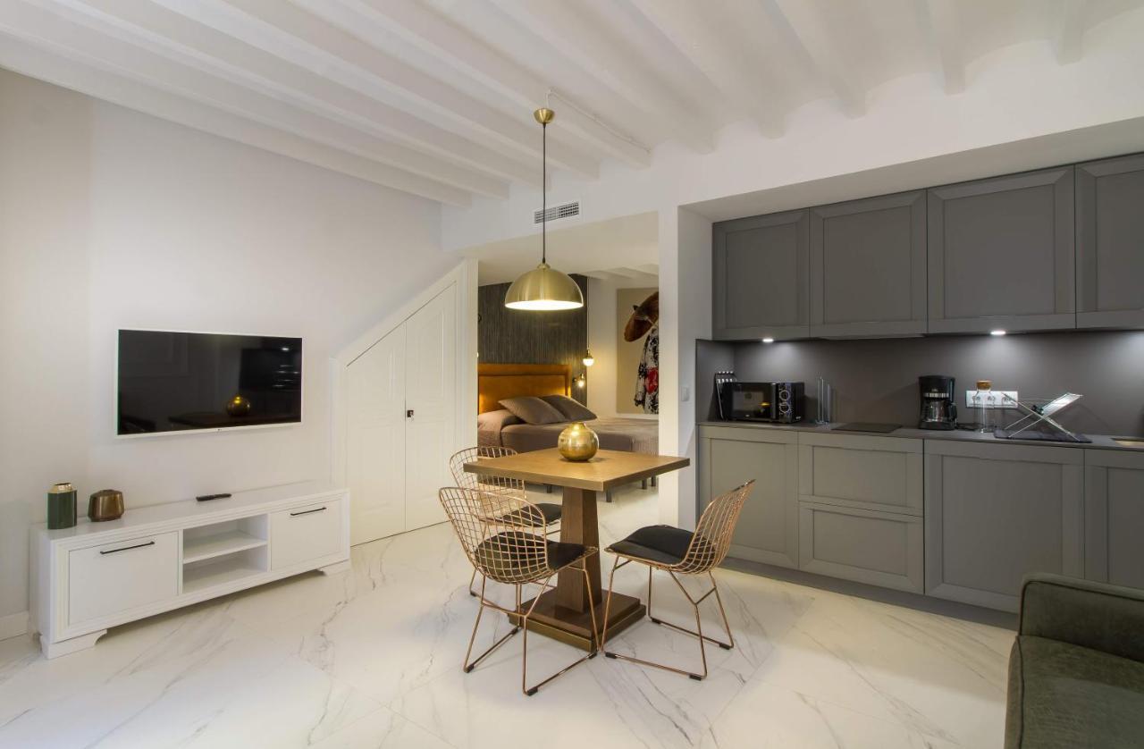 Senabre Suites By Vilamassalia Only Adults Villajoyosa  Exterior foto